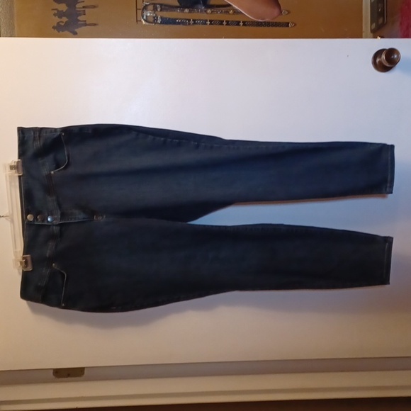 LANE BRYANT, DARK BLUE JEAN, HIGH RISE JEGGINGS, WOMENS SIZE 18. - Picture 2 of 7